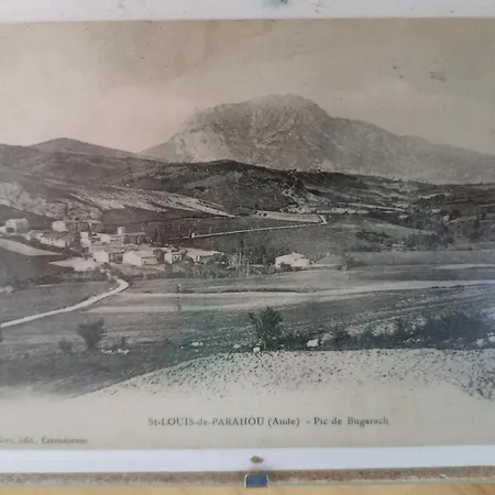 Maison Dans Village Rural