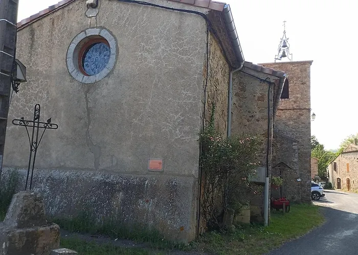 Prázdninový dům Maison Dans Village Rural Saint-Louis-et-Parahou