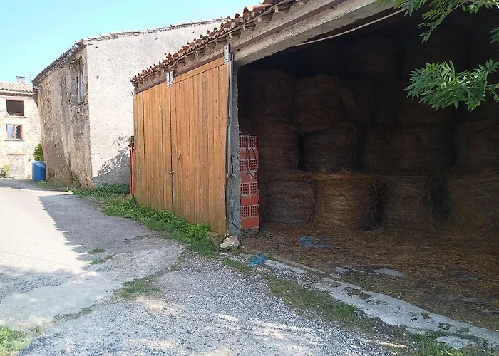 Prázdninový dům Maison Dans Village Rural Saint-Louis-et-Parahou